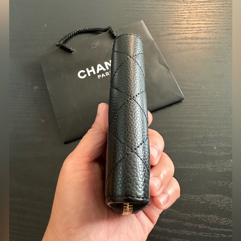 🔴SOLD🔴Chanel Zip Coin/ Card Case - Picture 7 of 11